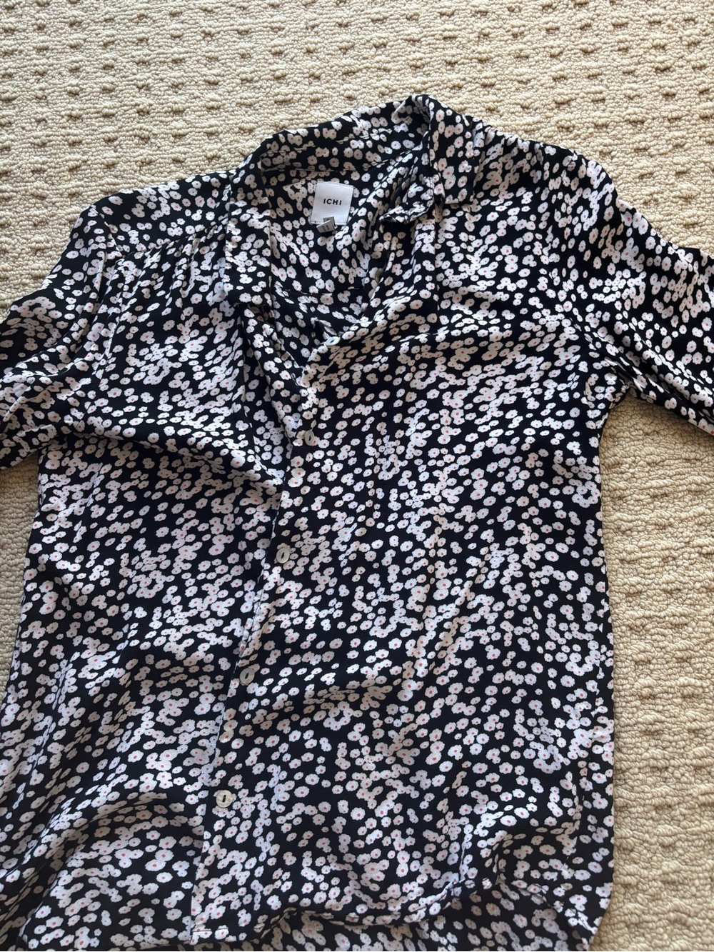 ICHI Black and White Floral Button-Down Blouse